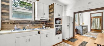 Charming Duplex in Historic District