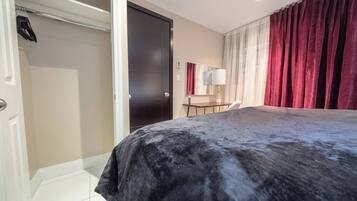 Apartment, 4 Bedrooms, Balcony | 4 bedrooms