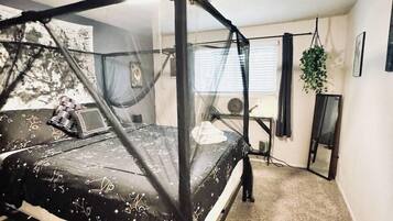 2 bedrooms, iron/ironing board, travel crib, free WiFi