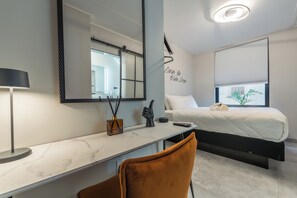 1 habitación, escritorio, wifi gratis y ropa de cama 