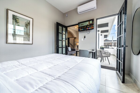 2 quartos, escrivaninha, Wi-Fi de cortesia, roupa de cama