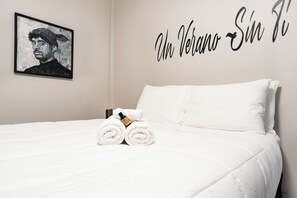 1 bedroom, desk, free WiFi, bed sheets