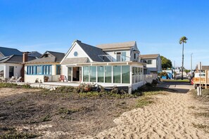 Exterior - Sunset Beach, Fully Furnished, Oceanfront Cottage! (Huntington Beach)