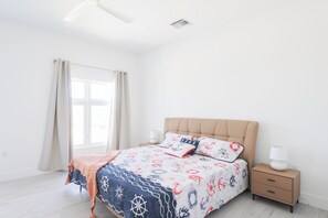 2 bedrooms, iron/ironing board, free WiFi, bed sheets