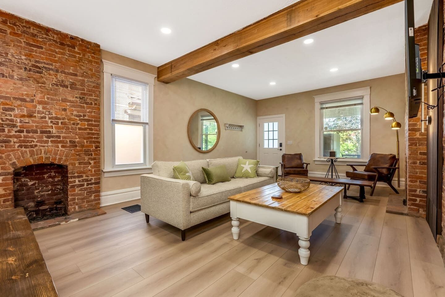 Télévision, espaces bureaux