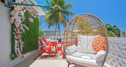The Jewel of Levittown: Charming 2-bedroom apartment with WiFi, AC in Toa Baja