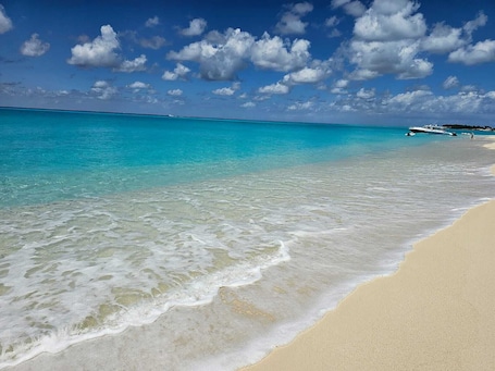 Beach nearby. New Luxury Oceanfront Home – Port Royale, South Bimini. Starlink WiFi, A/C, Dock