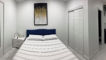 1 bedroom, WiFi, bed sheets