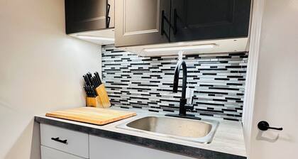 Your Clean Clubhouse in St Boniface. Perfect for Students/Short term home away!