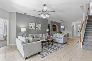 Exterior - Trafalgar Resort Community Pool and Gym, Private Pool! (Kissimmee)