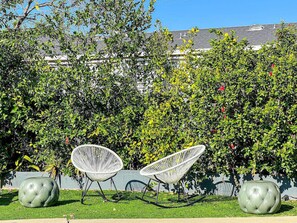 Terrace/patio - Modern 1BR Retreat with Pool Near SoFi Stadium - MK2 (Los Angeles)