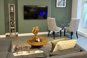 Apartment | Living area