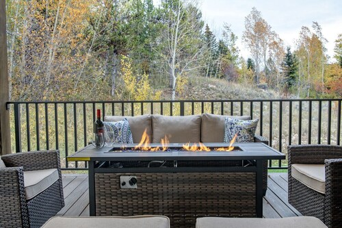 INTRODUCTORY RATES NEW LISTING The Aspens at Redtail Retreat