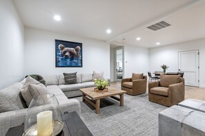 TV connectée, cheminée