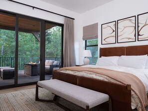 5 bedrooms, desk, free WiFi, bed sheets