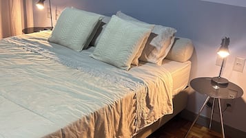2 chambres, fer et planche Ă  repasser, Wi-Fi, draps fournis
