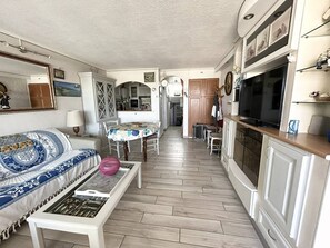 TV - AS10701- Marina P2, air conditioning, private parking (LE GRAU DU ROI)