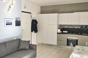 Interior - GM001 - Gabicce, brand new studio apartment 30mt from the sea (Gabicce Mare)