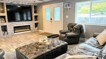 TV, fireplace, foosball, books