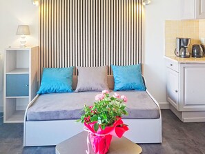 Interior - Diamant bleu by Interhome (Six Fours La Coudoulière)