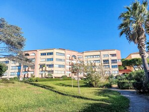 Exterior - Les Marines d'Aryana by Interhome (Six Fours La Coudoulière)