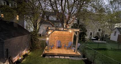 Studio apartment in historic home in walkable west Halifax