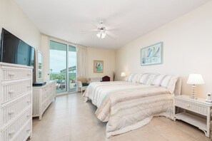 3 bedrooms, iron/ironing board, WiFi, bed sheets - Gulf View Cozy Three Bedroom Condo. Complimentary Boat Slip (Orange Beach)