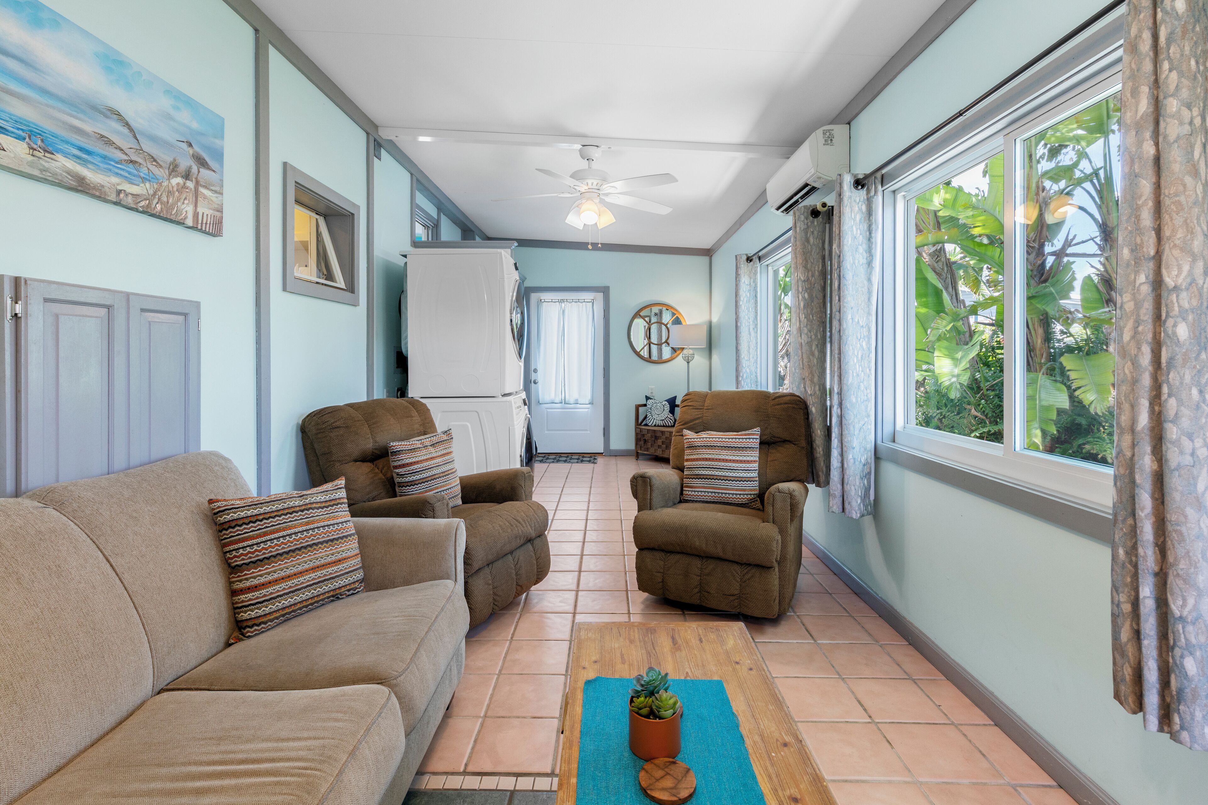 Smart TV, ping pong, books