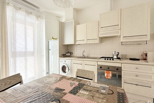 P062 - Porto Recanati, two-room apartment in the center 30 meters from the sea