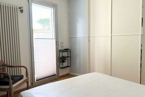 2 bedrooms