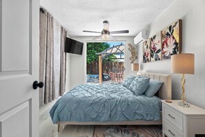 2 chambres, fer et planche à repasser, Wi-Fi, draps fournis