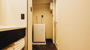 Comfort Quadruple Room | Bathroom