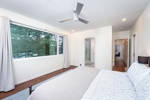 4 chambres, fer et planche à repasser, Wi-Fi gratuit, draps fournis