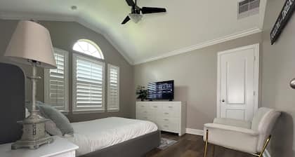 Cozy Cypress Stay Towne Lake