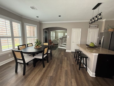 Cozy Cypress Stay  Towne Lake