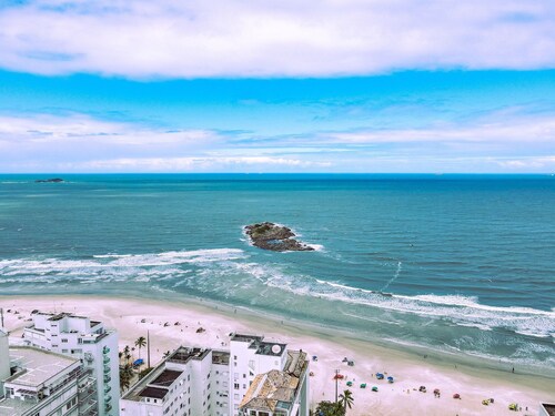 Apto na Praia - Ar condicionado e Churrasqueira