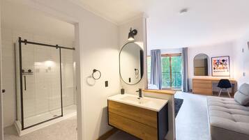 Towels, soap, toilet paper