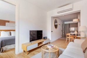 Ferros/tábuas de passar roupa, Wi-Fi, roupa de cama