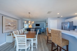 Interior - Siesta Key Beachfront - 2BR Condo w/ Pools & Views (Siesta Key)