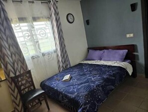 3 bedrooms, WiFi - Cozy home near city and staduim (Bafoussam)