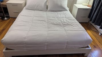 2 室のベッドルーム、デスク、アイロン / アイロン台、WiFi (無料)