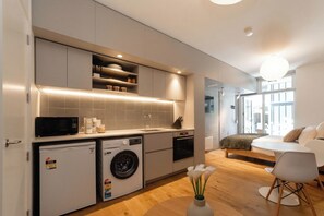 Interior - Stylish Studio Hideaway, Quiet Inner-City Location (Wellington)