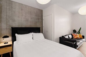 1 habitación, tabla de planchar con plancha, wifi y ropa de cama 