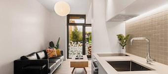 City Central Retreat | Sleek Studio Living