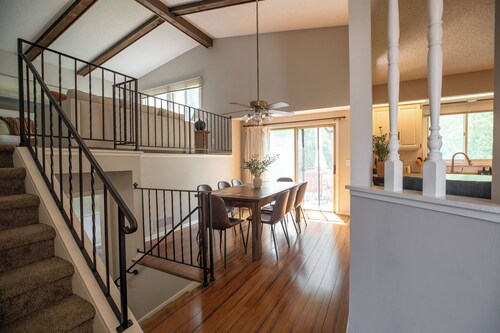 The Eden Escape - peaceful retreat in the suburbs