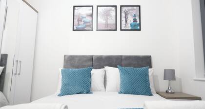 Modern House - 3 Bedrooms - 1 Bath - Mancity