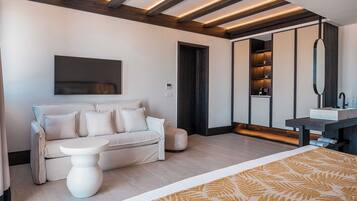 One-Bedroom Villa with Big Heated Private Pool