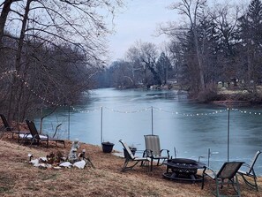 Property grounds - Private waterfront home/fishing, pedal boat, game room, close to Gettysburg, (New Oxford)