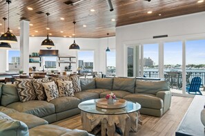 Smart TV, biblioteca musical, videoteca, aparelho de som