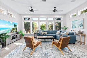 TV connectée, jeux vidéo, médiathèque, vidéothèque